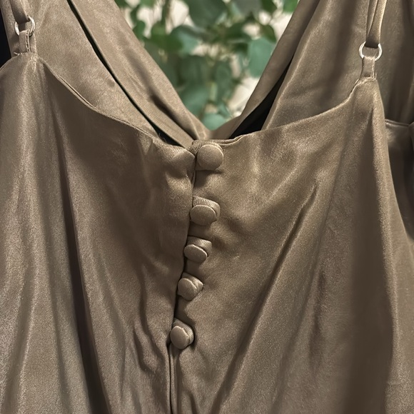 Olive green satin tank top *with tags - Picture 3 of 4